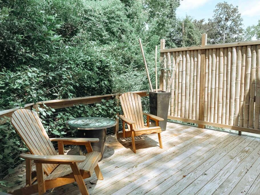 Appartamento Modern Treehouse, Close To Downtown And Beach Wilmington Esterno foto